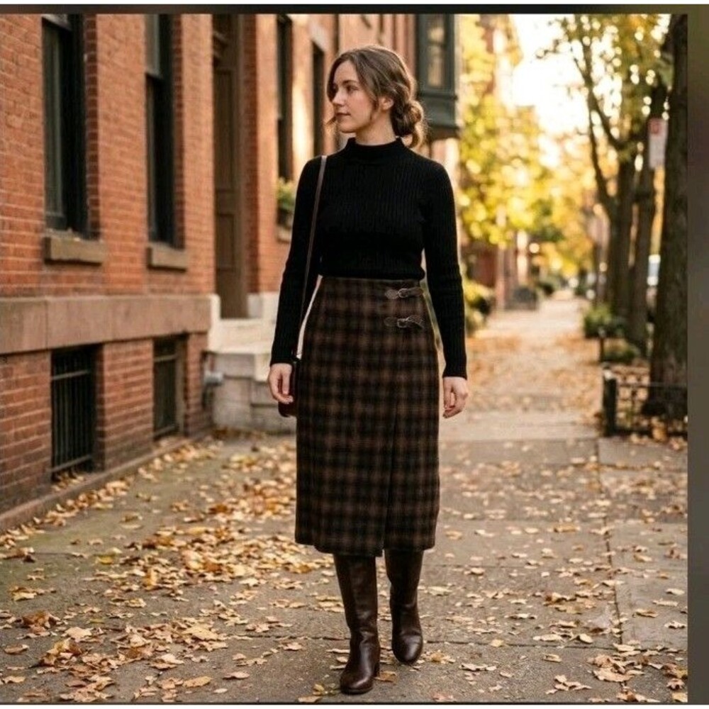 Women’s Embassy Row Pure Wool Wrap Skirt Brown Black